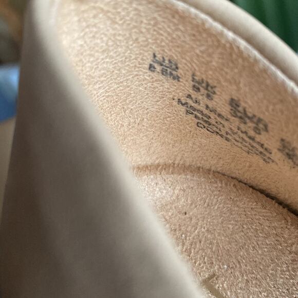 NATURALIZER HEELS - Picture 12 of 13